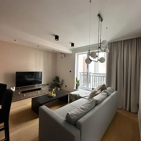 Apartment By The River Ii *
